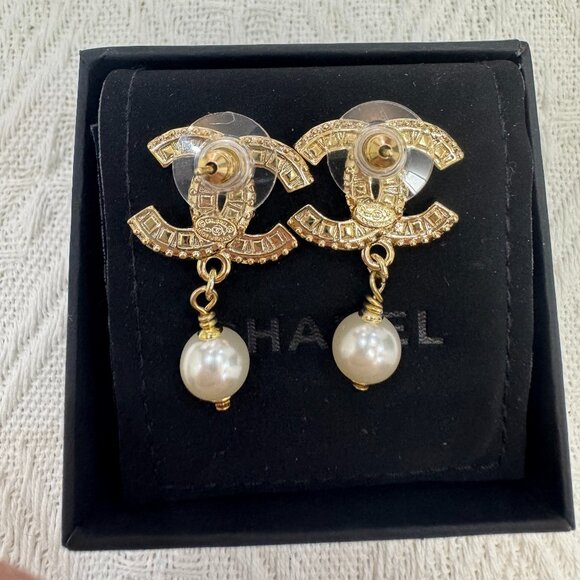 Chanel earrings - Picture 5 of 5